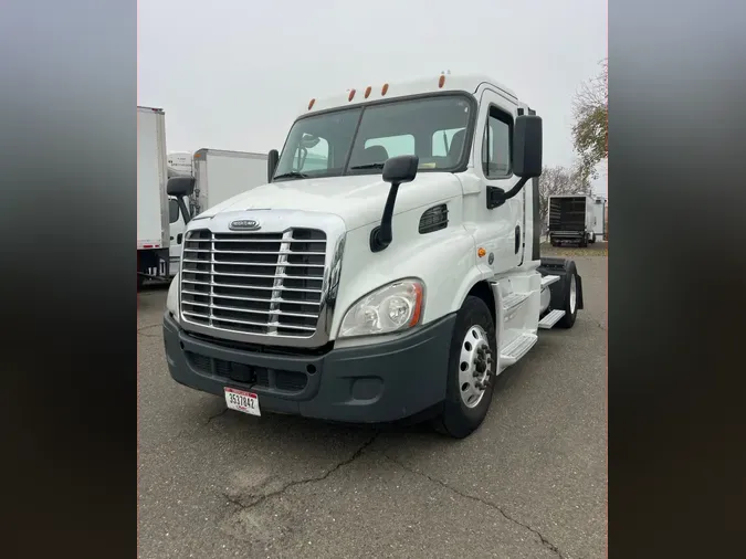 2015 FREIGHTLINER/MERCEDES CASCADIA 113ee816ffbe723041fab4c4283d2664b9f