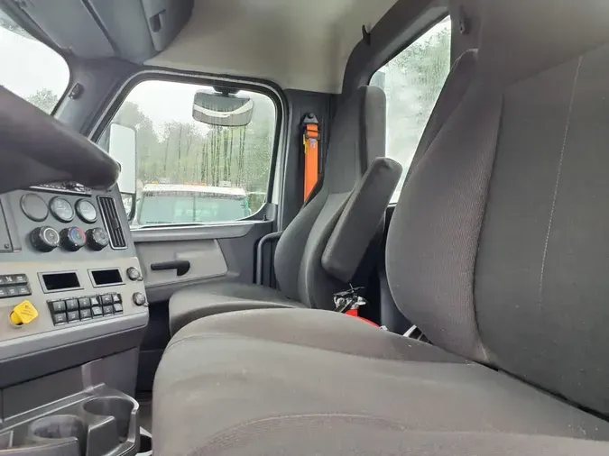 2019 FREIGHTLINER NEW CASCADIA PX12664
