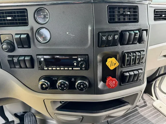 2021 Peterbilt 579