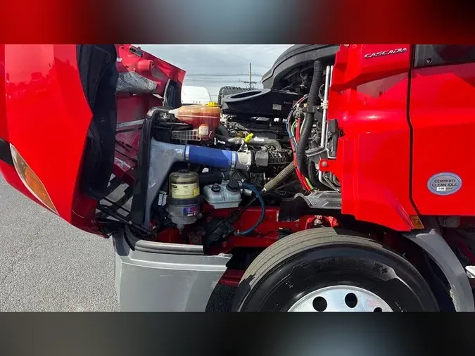 2020 FREIGHTLINER CA116