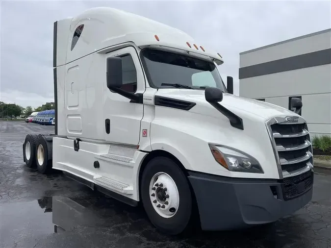 2020 FREIGHTLINER CA126