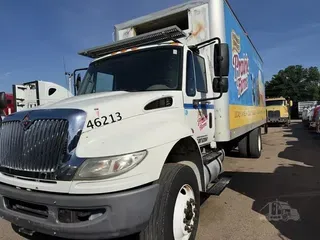 2013 INTERNATIONAL DURASTAR 4300