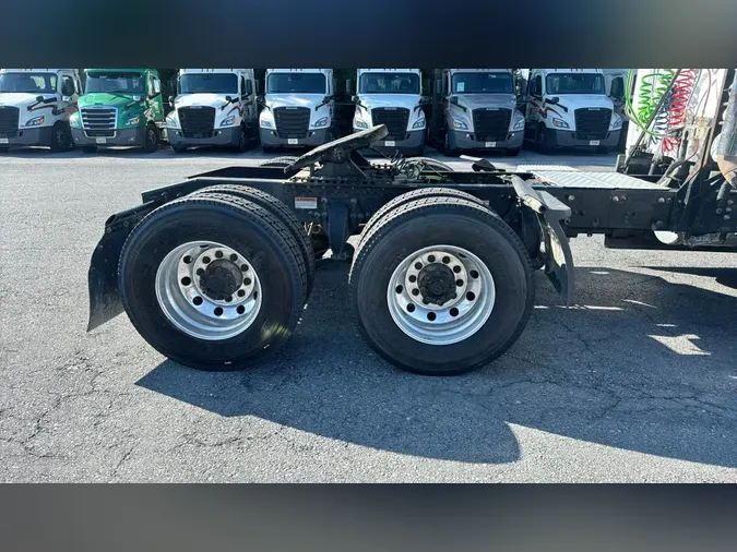 2022 Freightliner Cascadia 126ee8b29a2a98d1b3b0bdcda1625ba3bd1