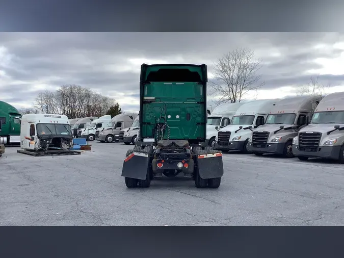 2021 International LT