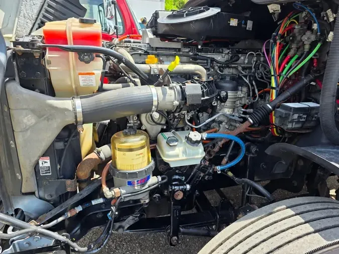 2019 FREIGHTLINER M2 112