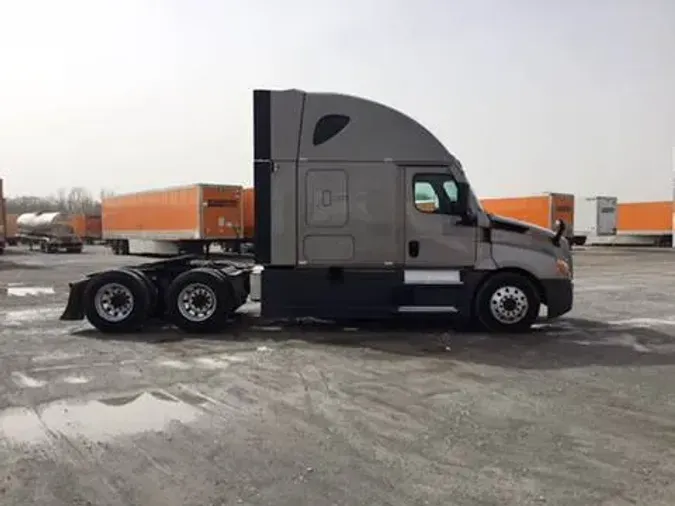 2021 Freightliner Cascadia