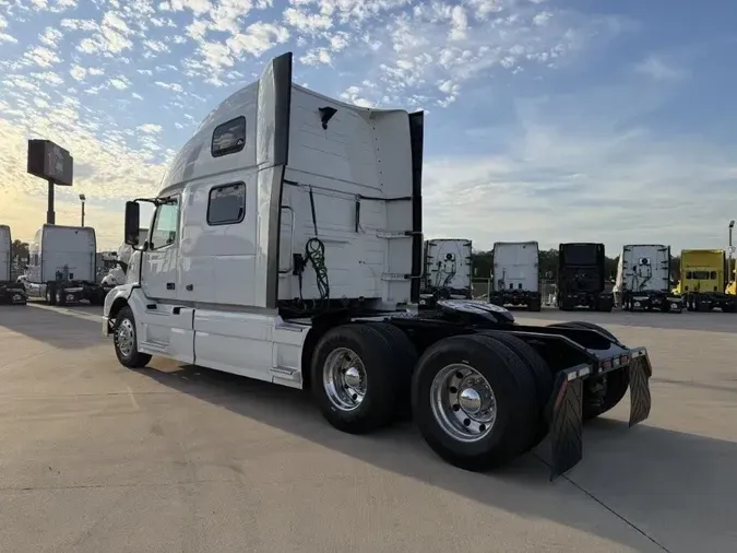 2017 Volvo VNL64T760ee8ff096bebf05419eef3e19301b1f4c