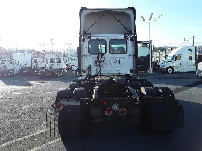 2020 FREIGHTLINER/MERCEDES NEW CASCADIA PX12664