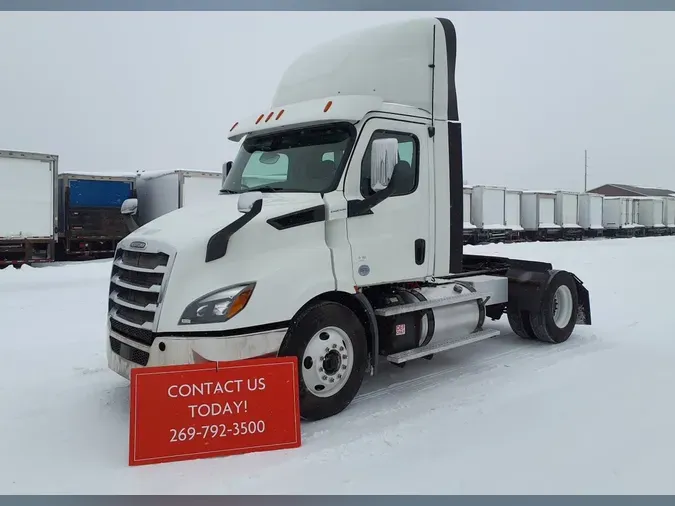 2019 FREIGHTLINER/MERCEDES NEW CASCADIA 116ee935e913b46acb1a9643d88aa3a6194