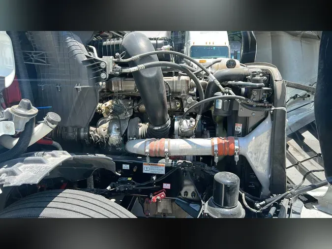 2022 Freightliner Cascadia 126
