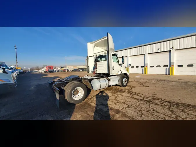 2018 International RH613