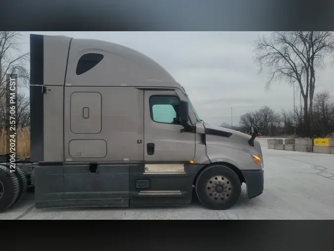 2023 Freightliner Cascadia