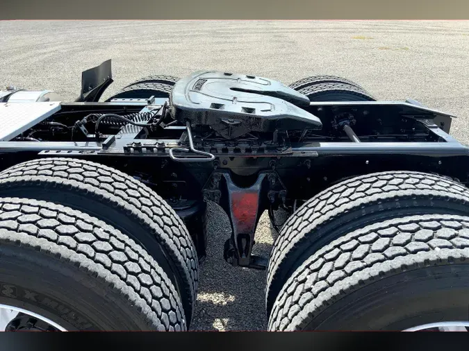 2019 INT LT625 6x4