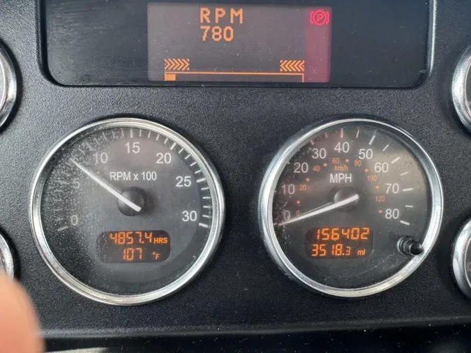 2020 Peterbilt 337