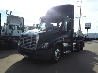 2019 FREIGHTLINER/MERCEDES CASCADIA 125