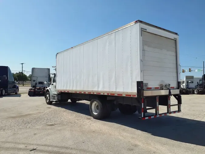 2018 FREIGHTLINER M2 106