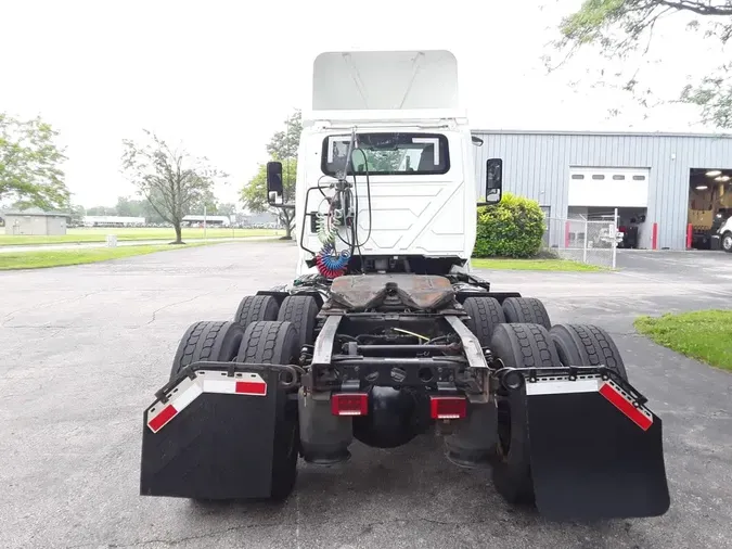2019 NAVISTAR INTERNATIONAL LT625 DAYCAB T/A