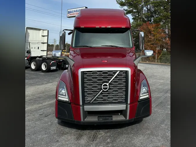 2022 VOLVO VNL64T760