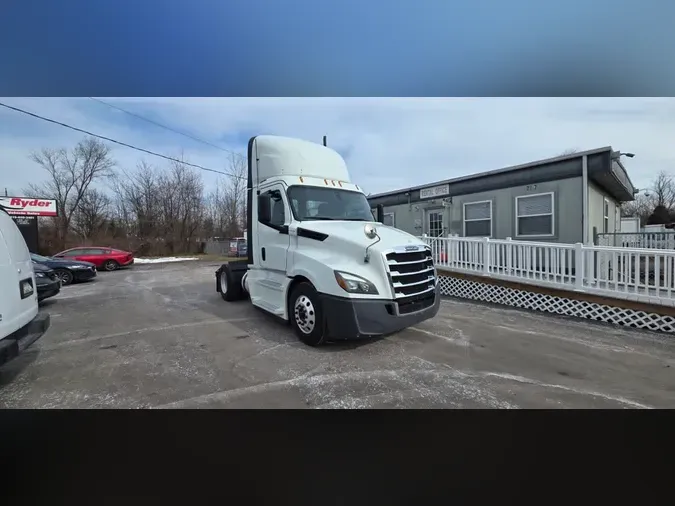 2020 FREIGHTLINER/MERCEDES NEW CASCADIA 126