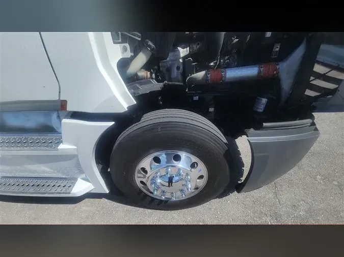 2020 FREIGHTLINER CA126