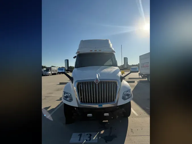 2019 NAVISTAR INTERNATIONAL LT625 SLPR CAB