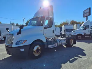 2021 NAVISTAR INTERNATIONAL LT625 DAYCAB S/A