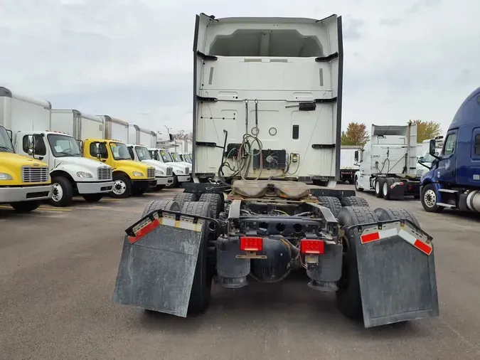 2019 NAVISTAR INTERNATIONAL LT625 SLPR CAB