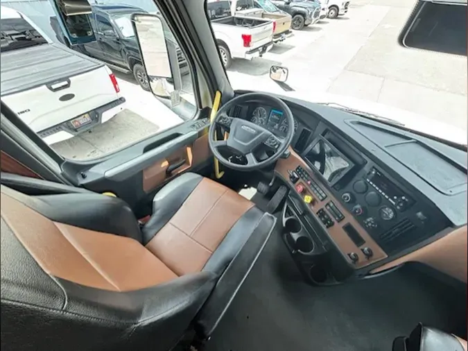 2022 Freightliner PT126SLP