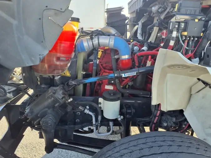 2019 NAVISTAR INTERNATIONAL 4300