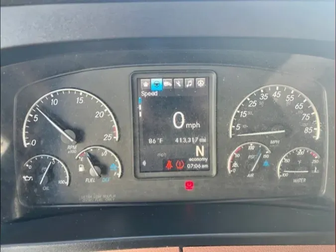 2022 Freightliner PT126SLP
