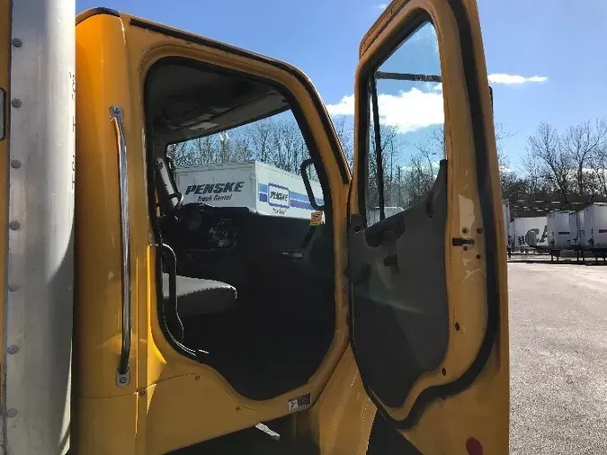 2018 Freightliner M2