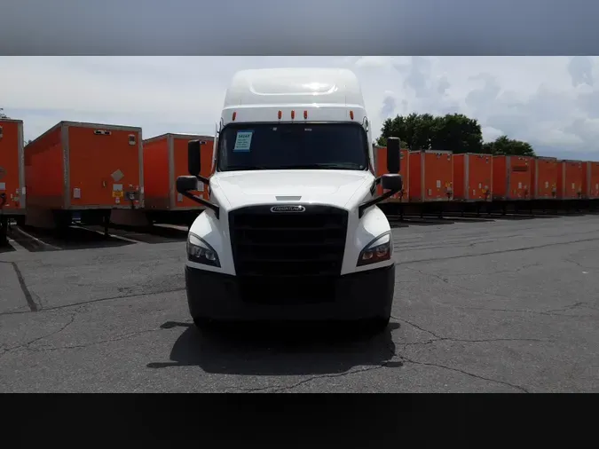 2023 Freightliner Cascadia 126