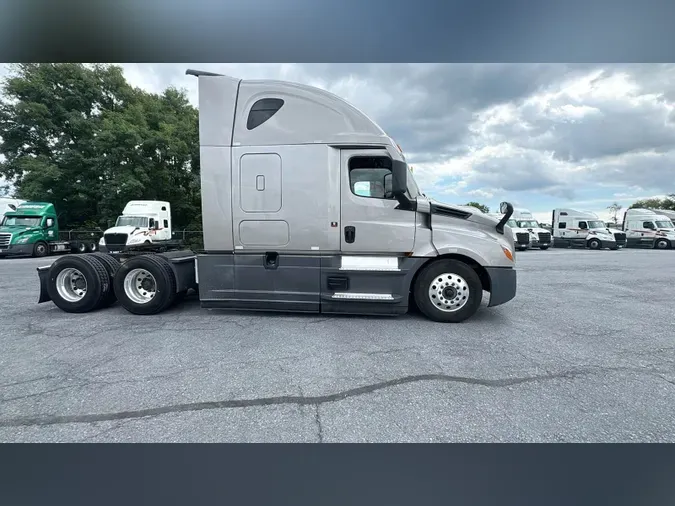 2023 Freightliner Cascadia 126eeb65436f28cf8c81a4cb652e2d11667