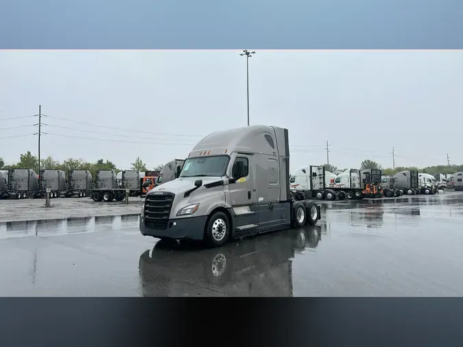 2024 Freightliner Cascadia 126
