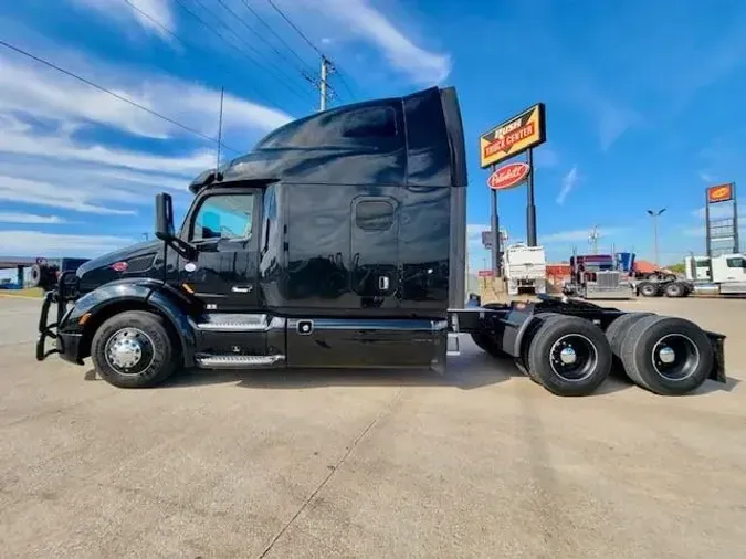 2022 Peterbilt 579