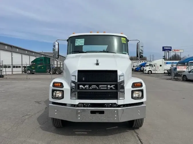 2026 MACK MD MD642