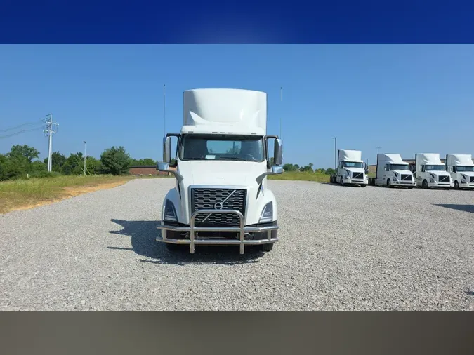 2018 Volvo VNL300