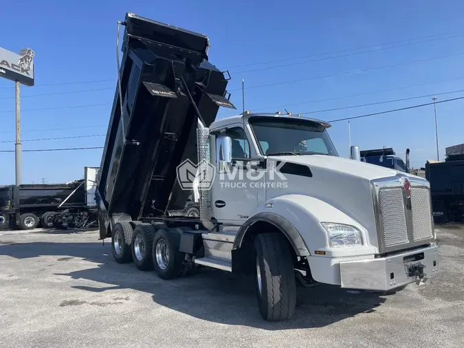 2022 KENWORTH T880