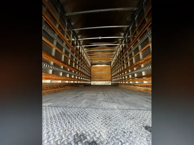 2021 FREIGHTLINER/MERCEDES M2 106