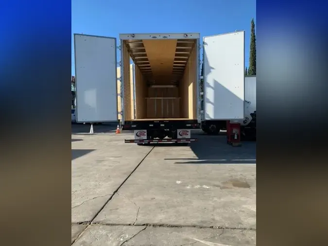 2020 Freightliner Business Class M2 106