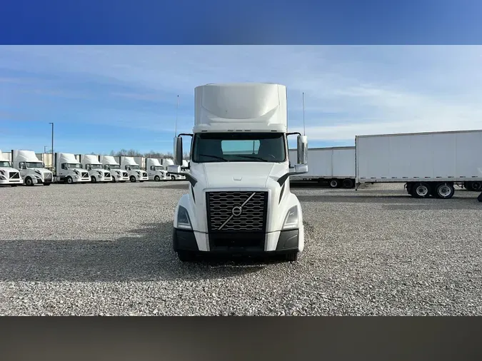 2018 Volvo VNL300