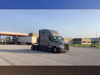 2023 Freightliner Cascadia 126