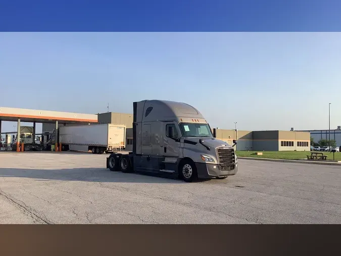 2023 Freightliner Cascadia 126eec97cfa2f51d2f5fc639ff90702db28