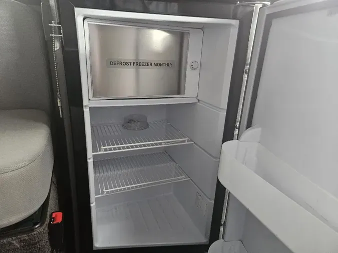 2025 VOLVO VNL64T860eeca2dab113bef52b431f64dd541d274