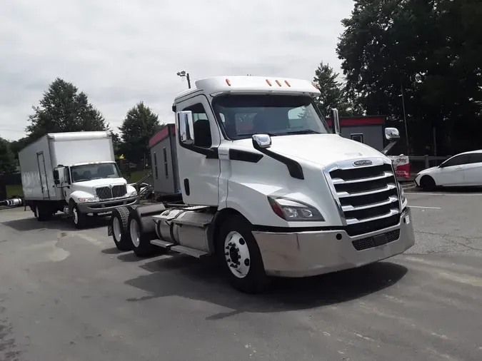 2020 FREIGHTLINER/MERCEDES NEW CASCADIA 116