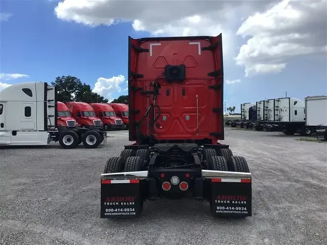 2022 FREIGHTLINER CA126