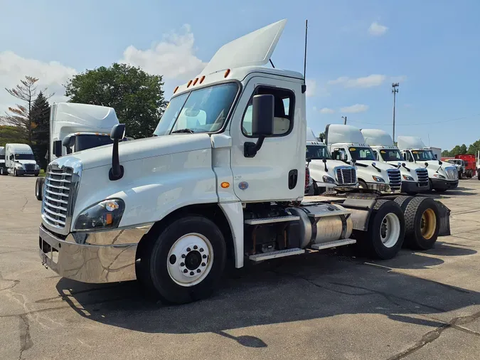 2018 FREIGHTLINER/MERCEDES CASCADIA 125eedb8e19e3e7527a15f002a65b349b99