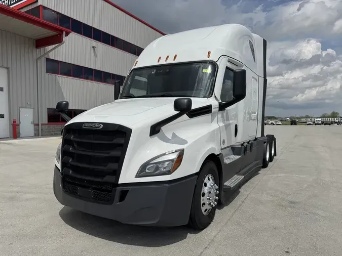 2023 Freightliner Cascadia&reg;