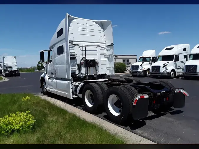 2020 VOLVO VNL64T-760