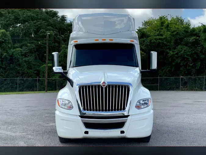2023 INT LT625 6x4